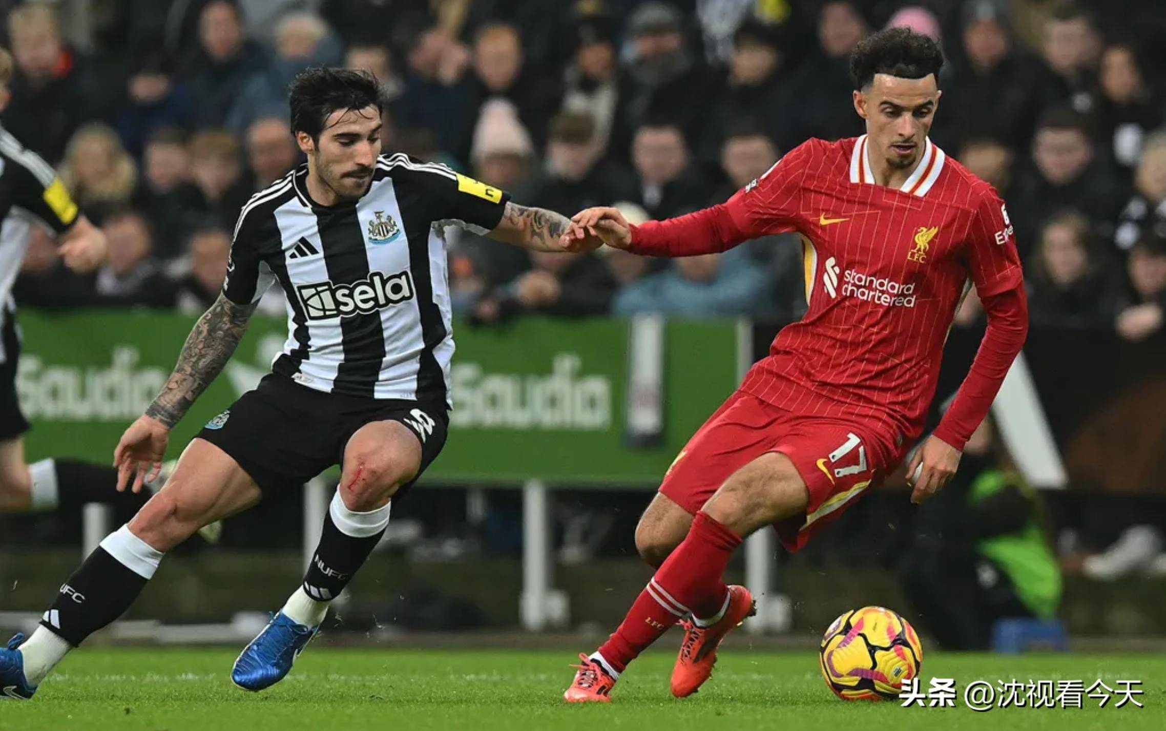 包含赛地聚焦——英超今夜热度飙升；圣安东尼奥马刺调整名单；管理层满意；控场能力受关注的词条-乐动平台