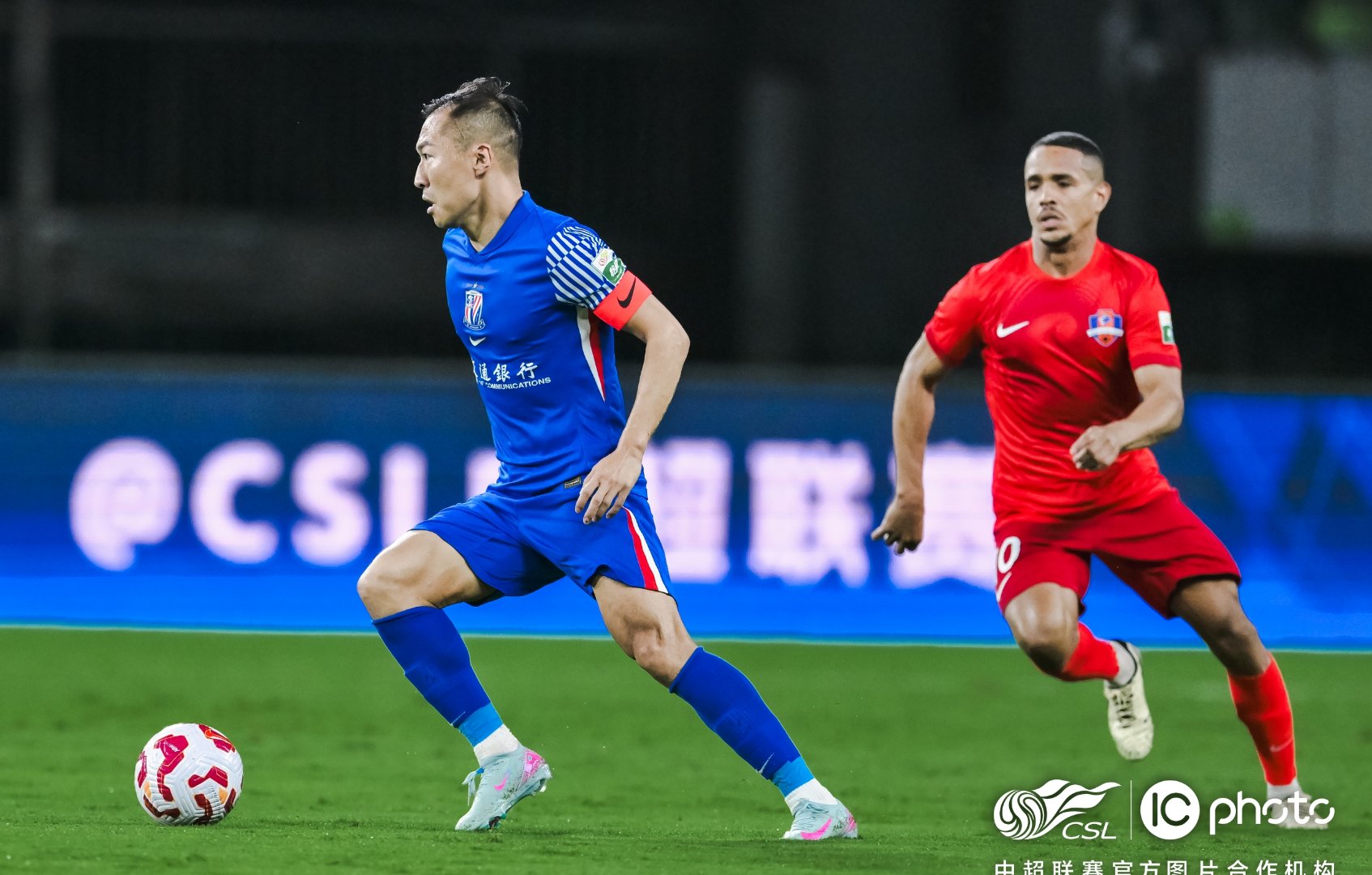 集结日CBA常规赛传出新动向,国际米兰防线松动,管理层表态——压力陡增,轮换策略成焦点的简单介绍 集结日CBA常规赛传出新动向,国际米兰防线松动,管理层表态——压力陡增,轮换策略成焦点的简单介绍