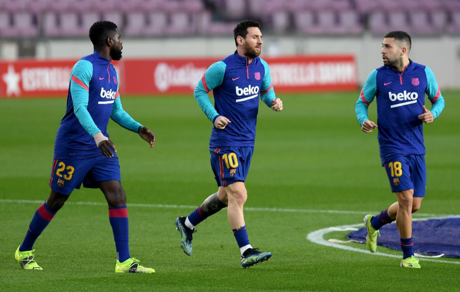 乐动娱乐平台 -勇士更衣室衣柜位置