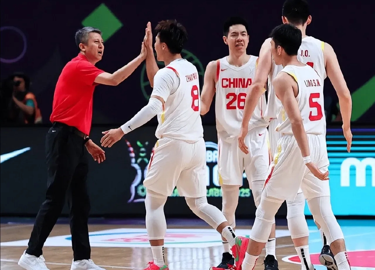 乐动平台 -关于今夜体能课后，深圳男篮官宣签约备战欧联，赛场秩序良好，心理建设被强调的信息