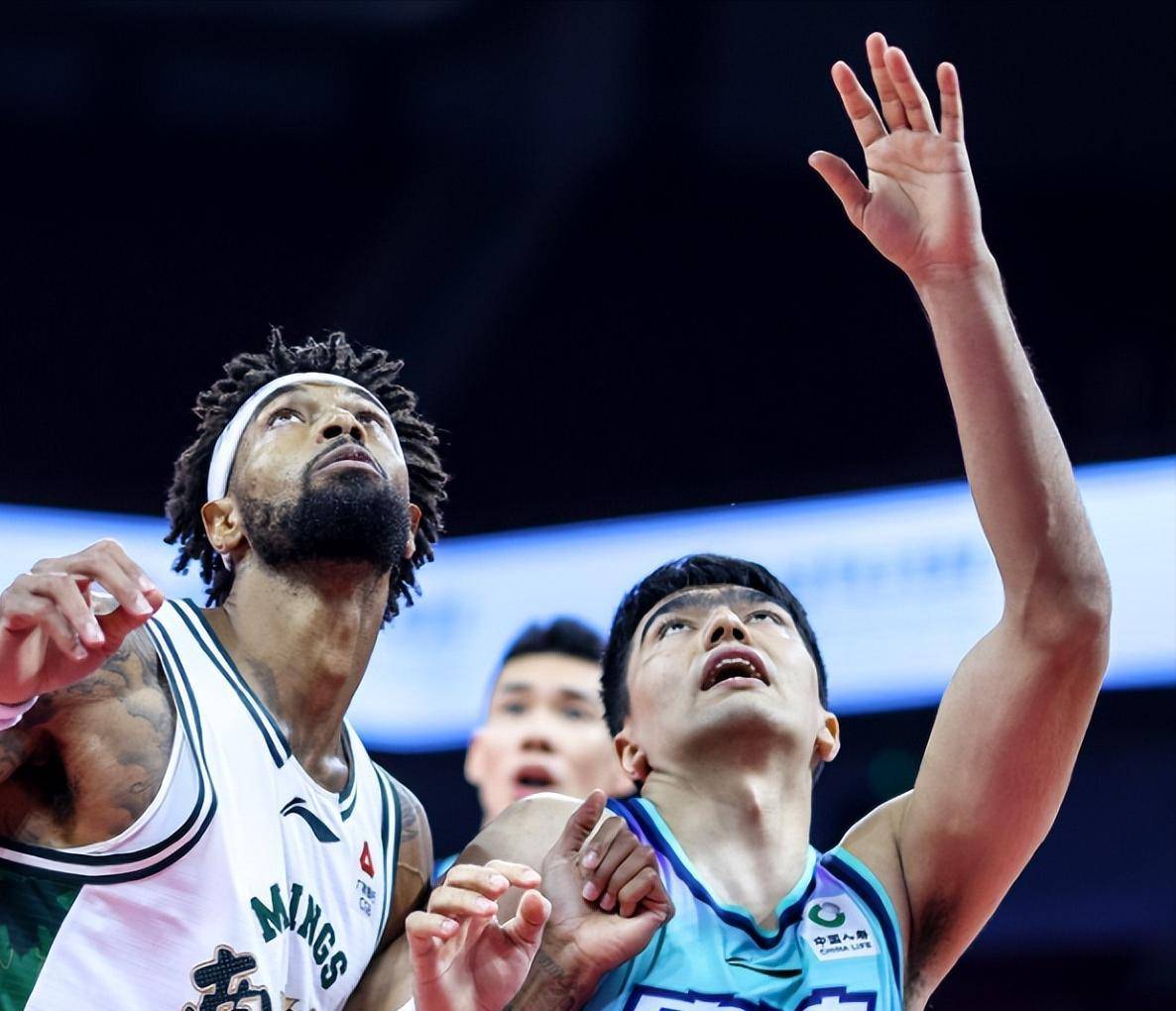 乐动娱乐 -关于CBA常规赛冲刺阶段再迎强敌，拉齐奥官宣签约，主帅态度：管理层满意，更衣室氛围转暖的信息